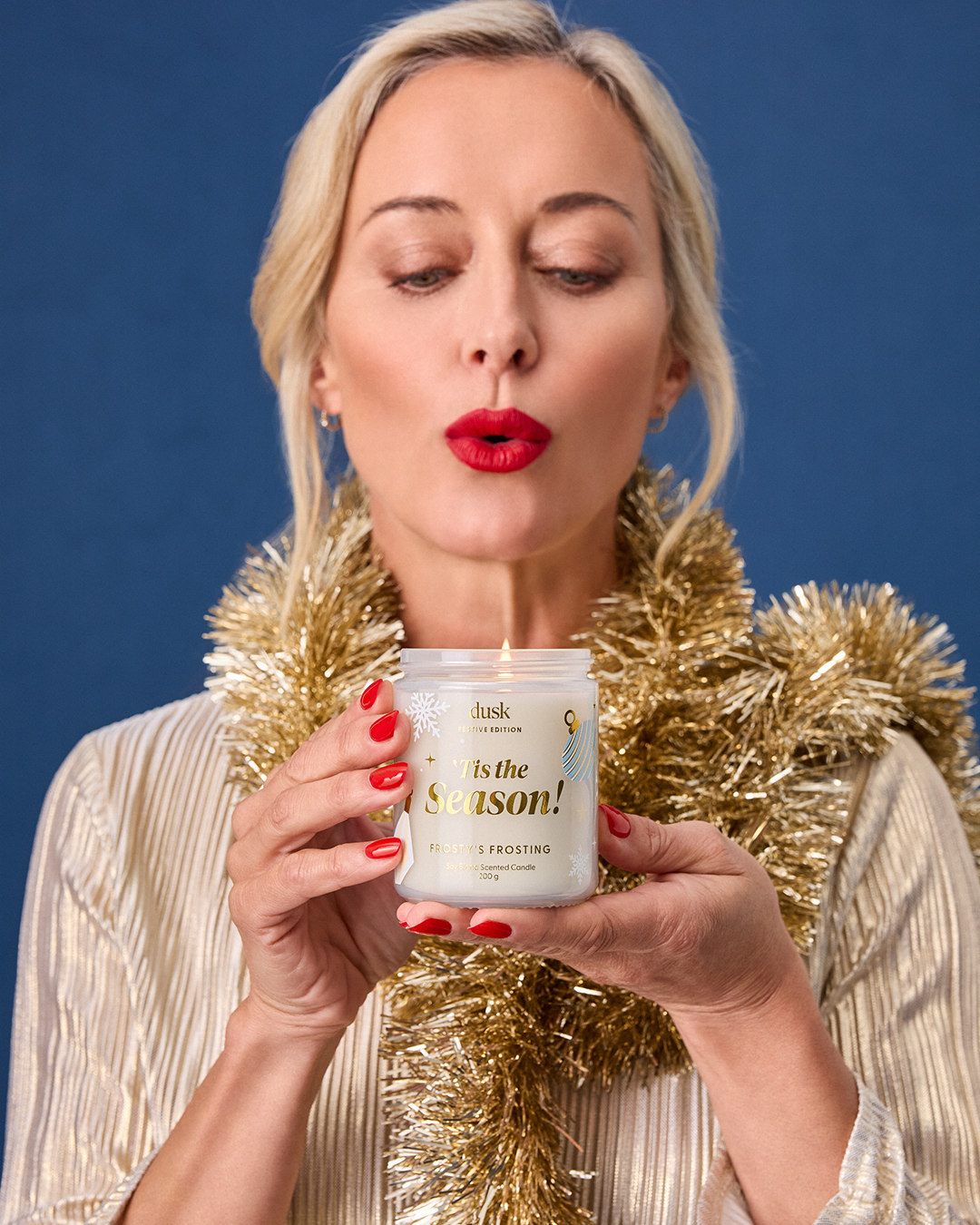 Tis the Season! Frosty’s Frosting Soy Blend Scented Candle 200g