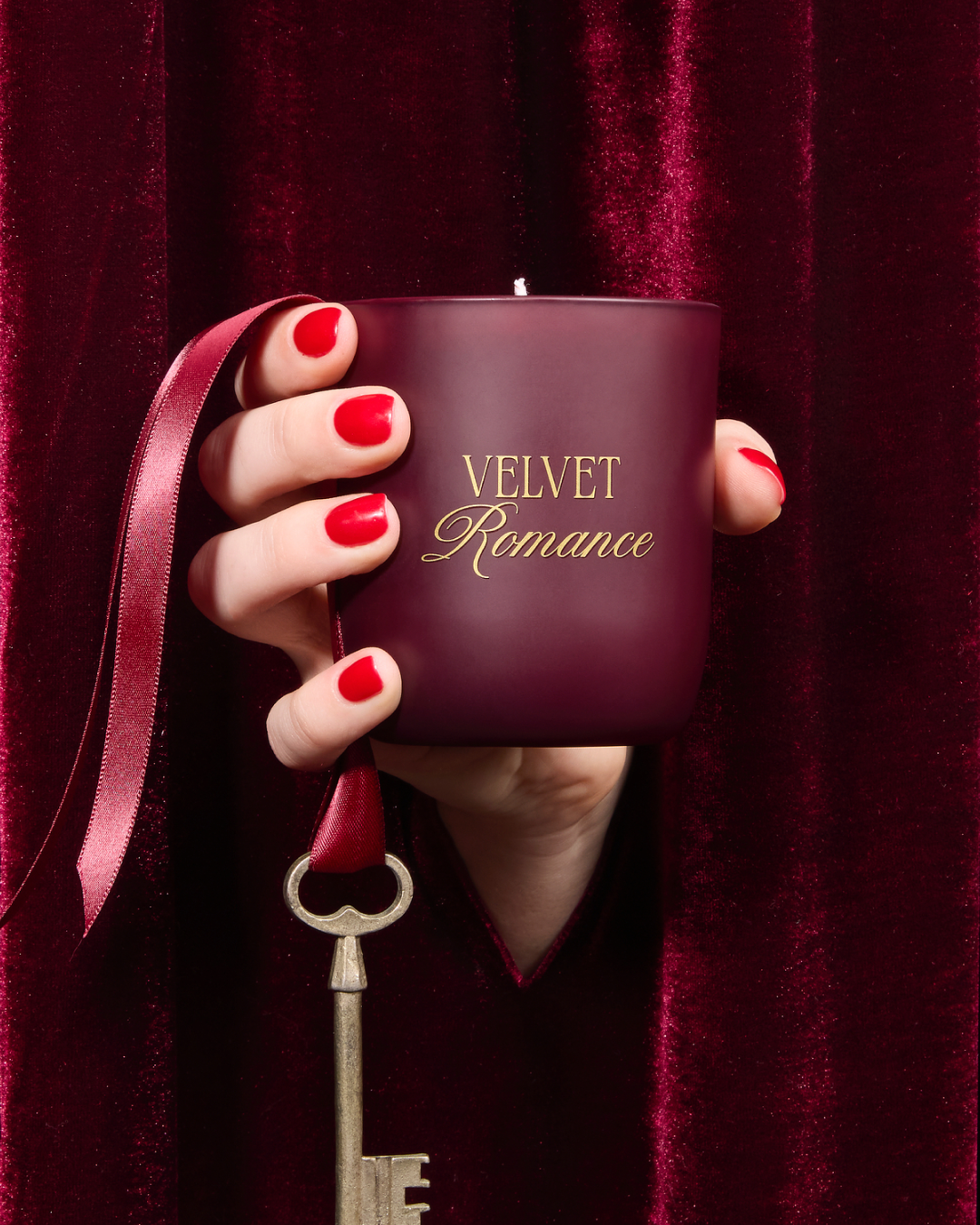 Velvet Romance Soy Blend Scented Candle 220g