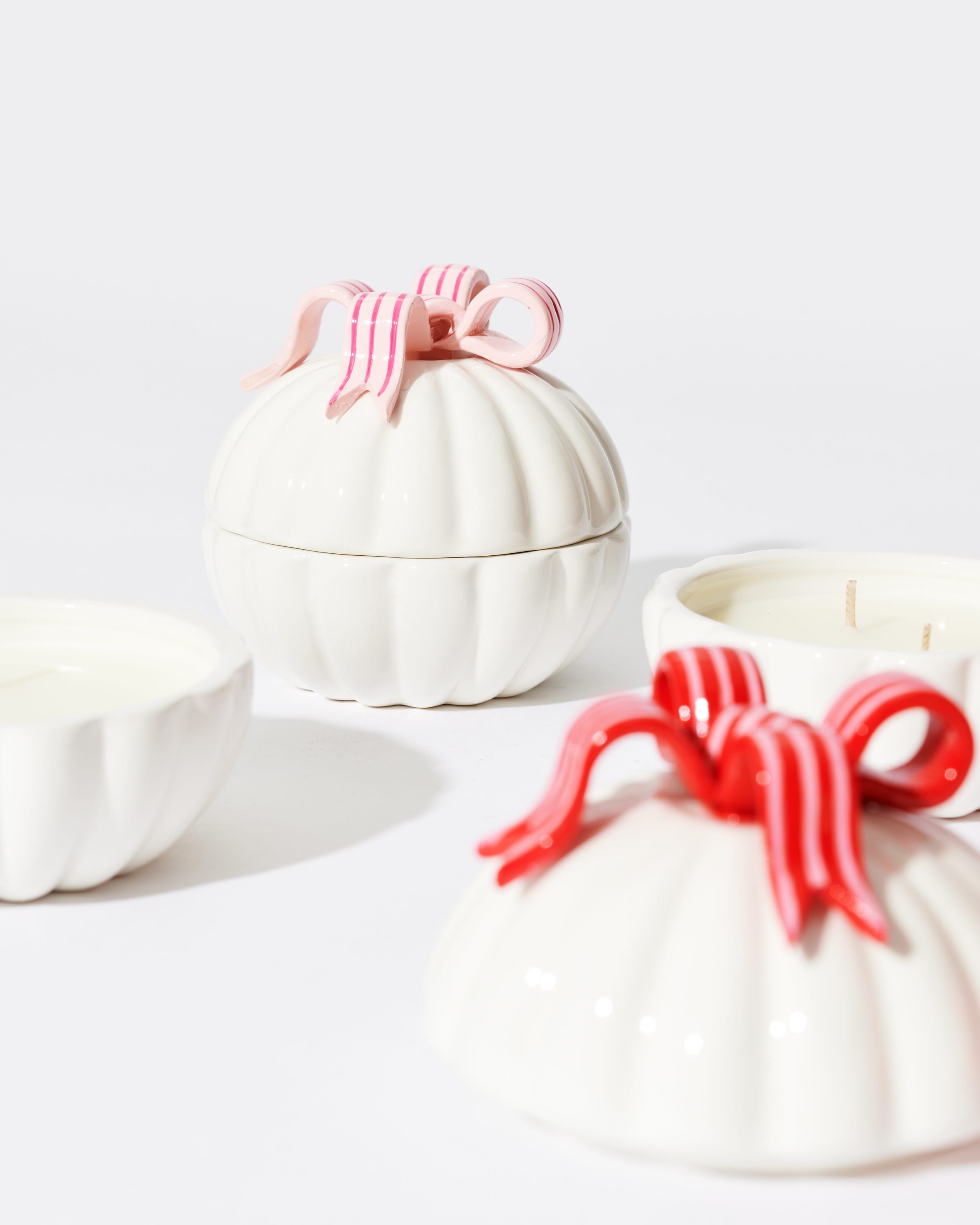 Strawberry Swirls Soy Blend Scented Candle 70 g