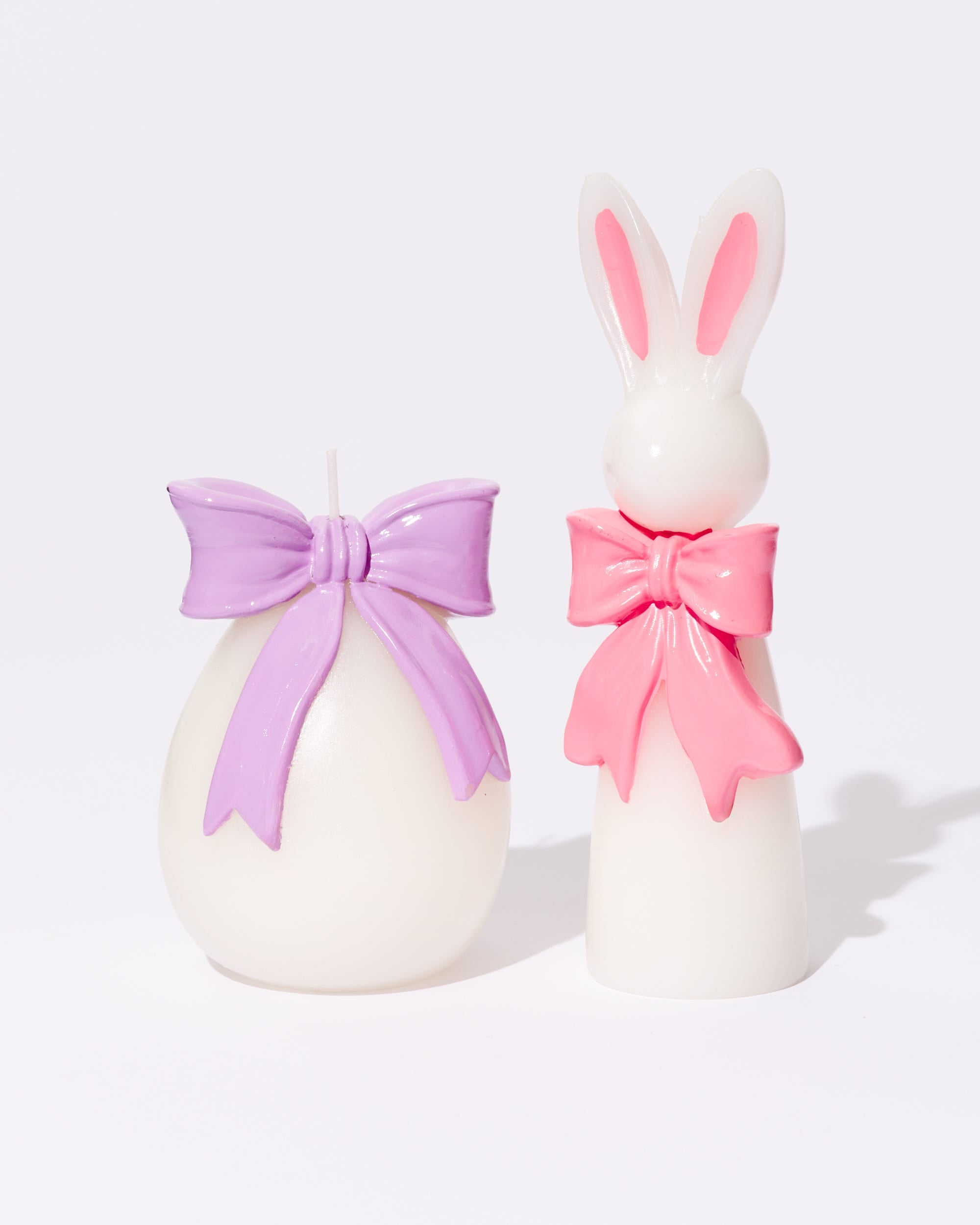 Egg with Bow Unscented Candle 330g
