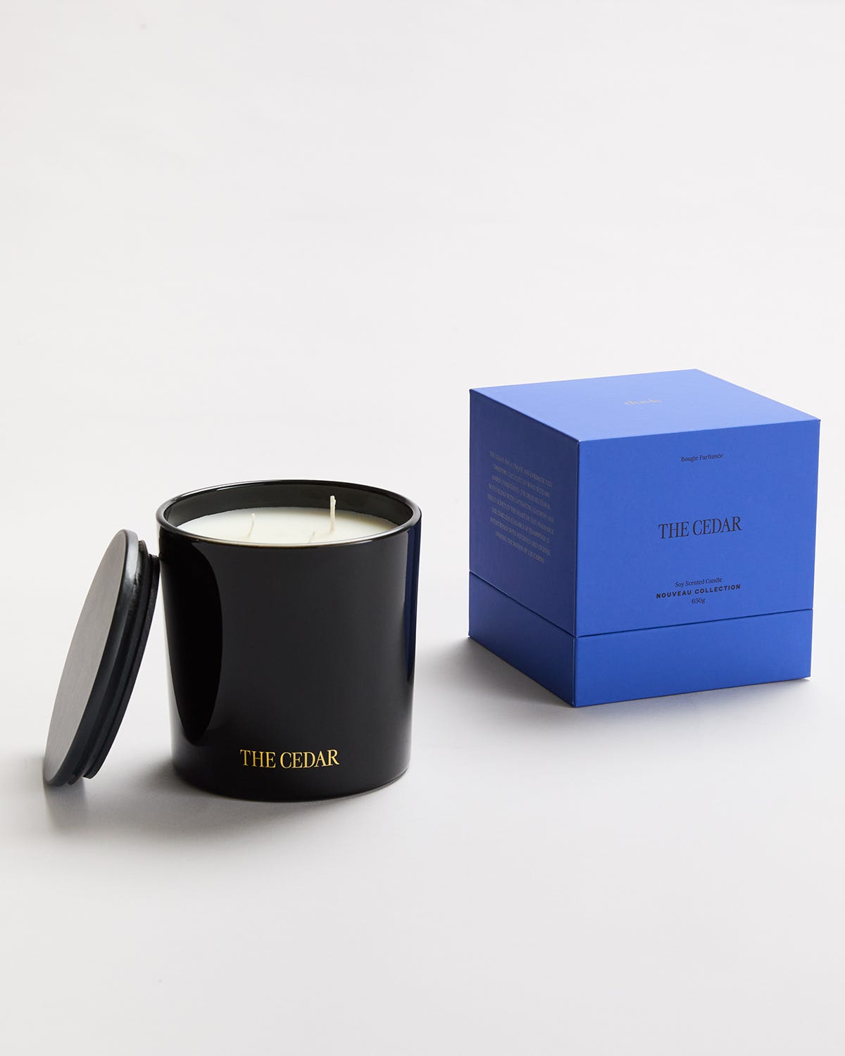 The Cedar Candle 650g Nouveau