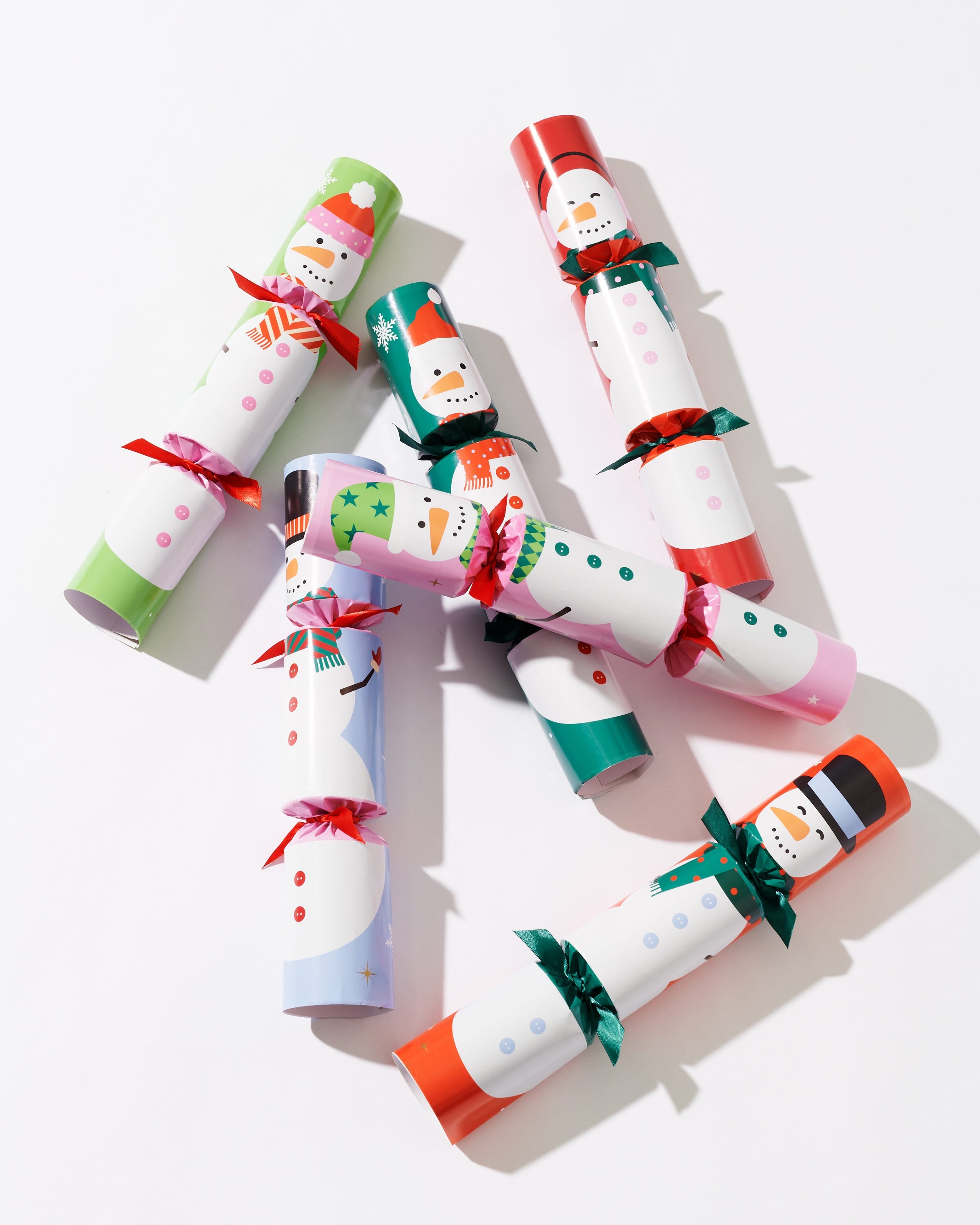 Snowmen Handmade Christmas Crackers 6 Pack